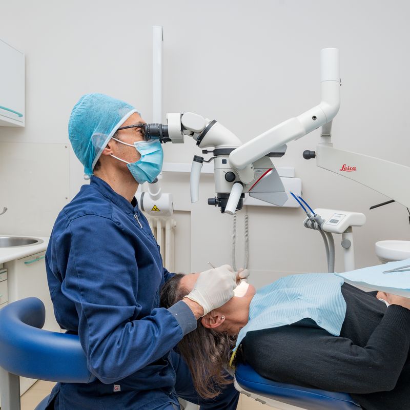 Treatment with the operating microscope